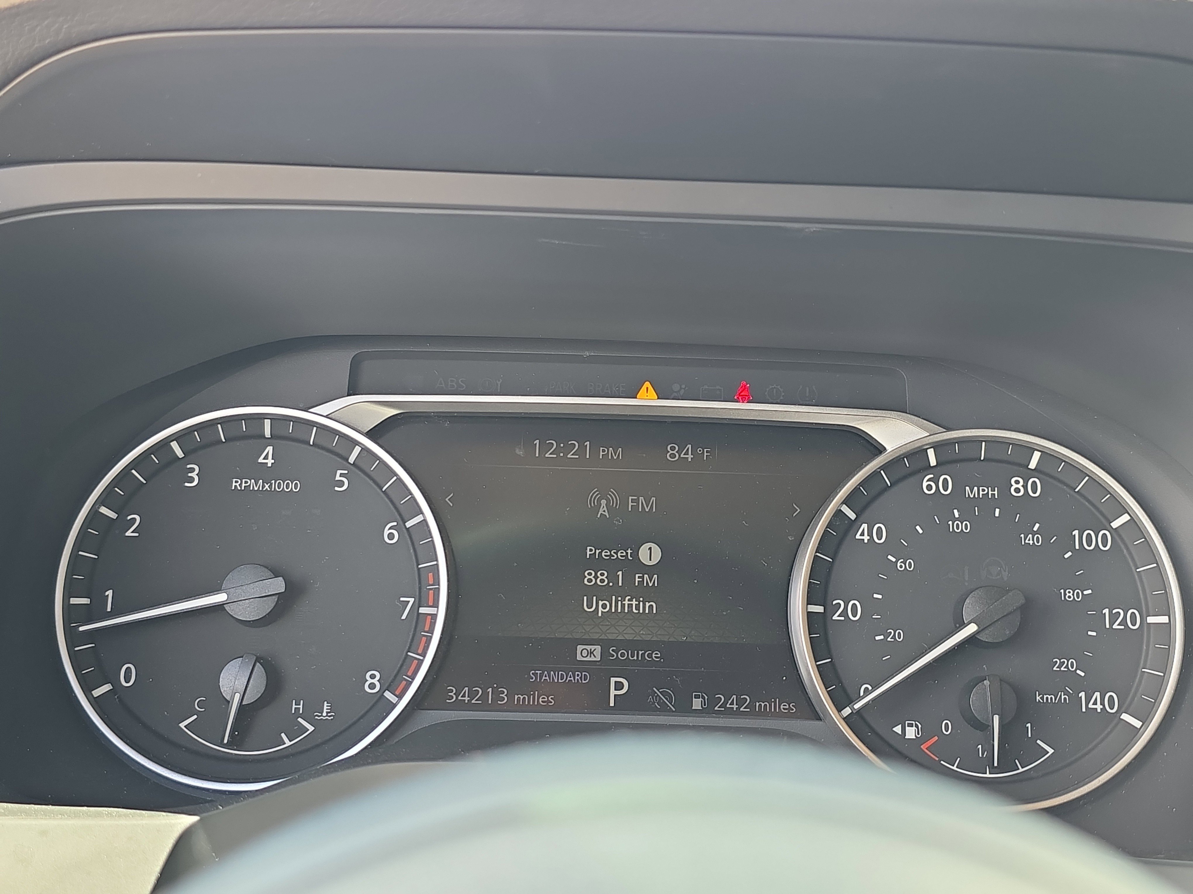 Used 2024 Nissan Pathfinder S image 27