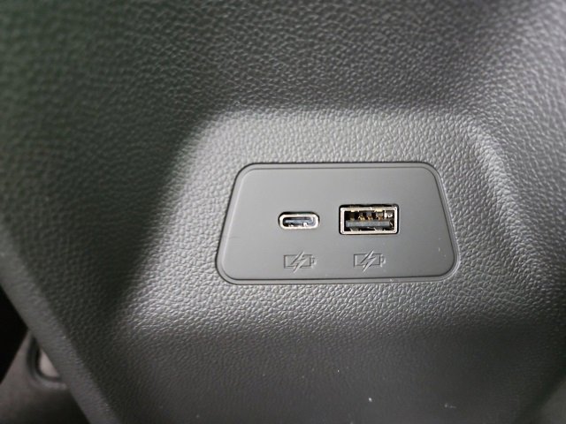 New 2025 Buick Envision Sport Touring image 13