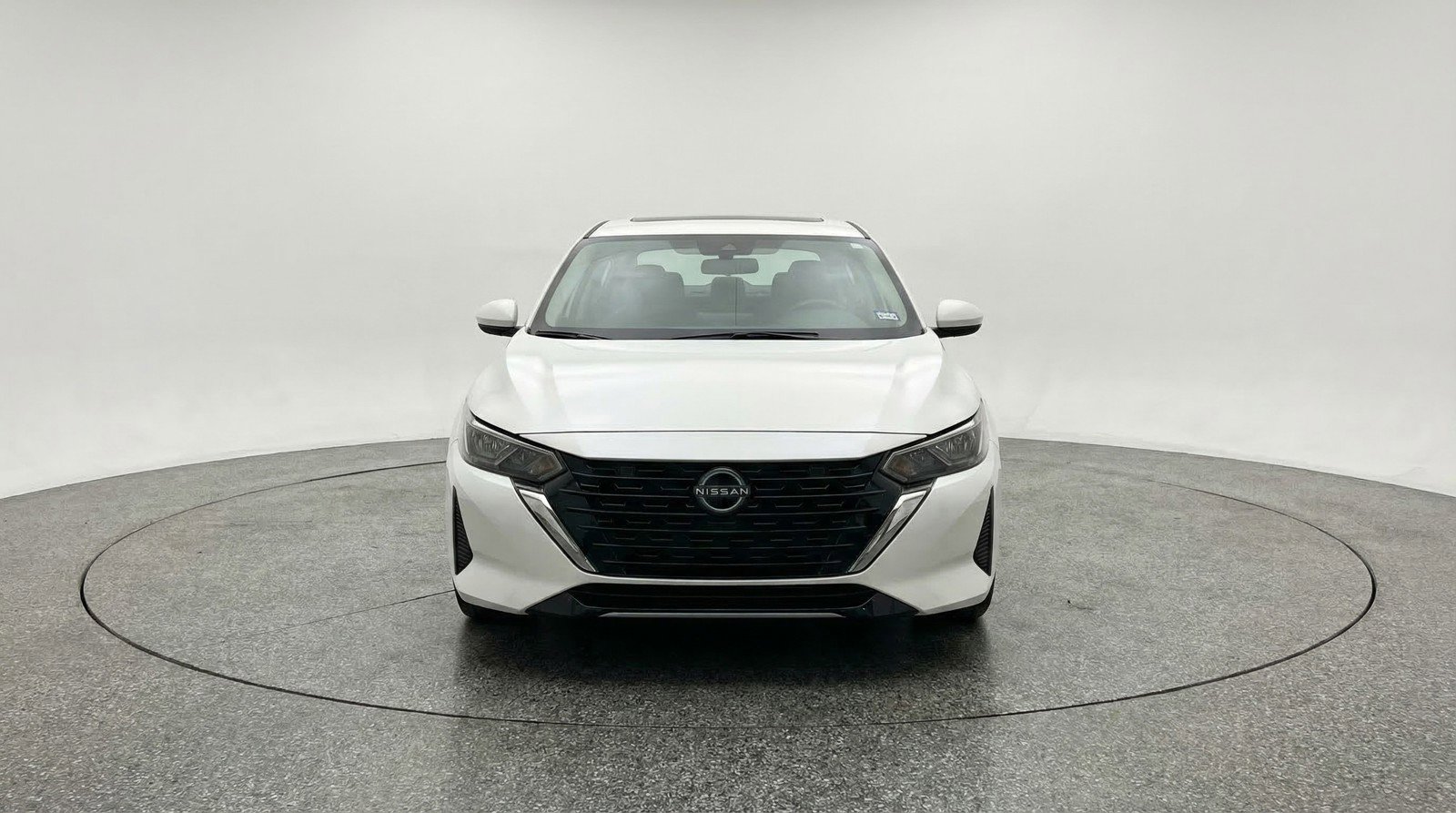 Used 2025 Nissan Sentra SV image 2