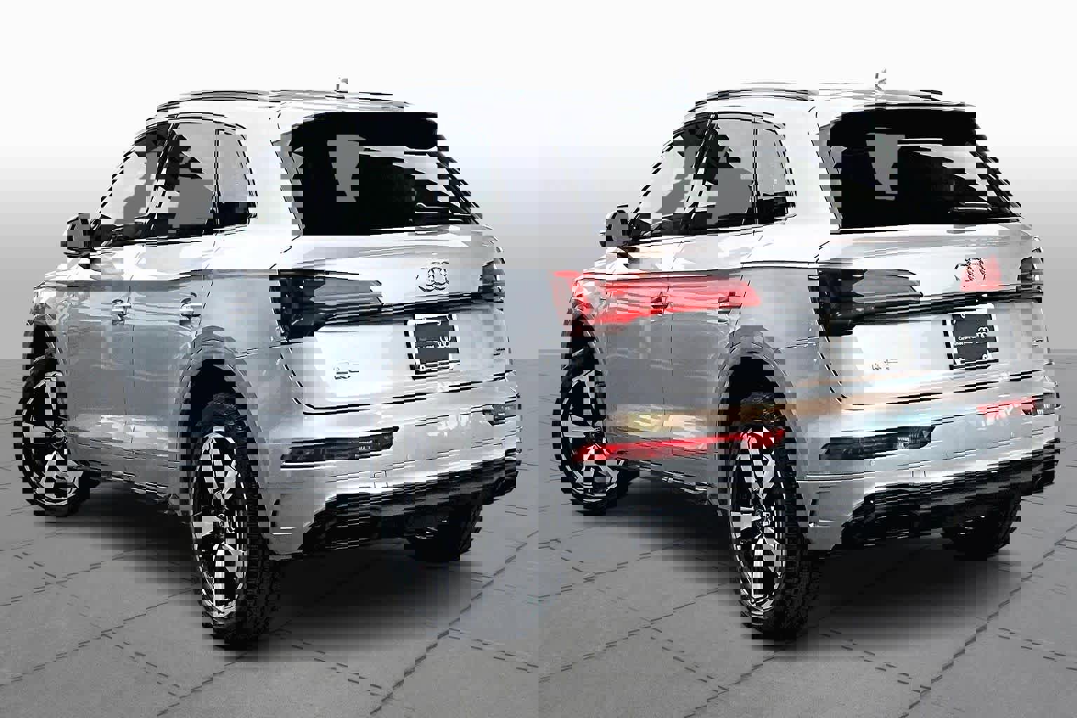 Certified 2023 Audi Q5 2.0T Premium Plus w/ Premium Plus Package image 11