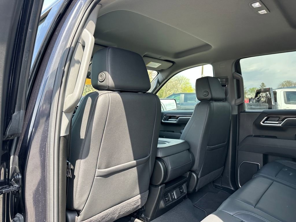Certified 2025 GMC Sierra 1500 SLT image 10