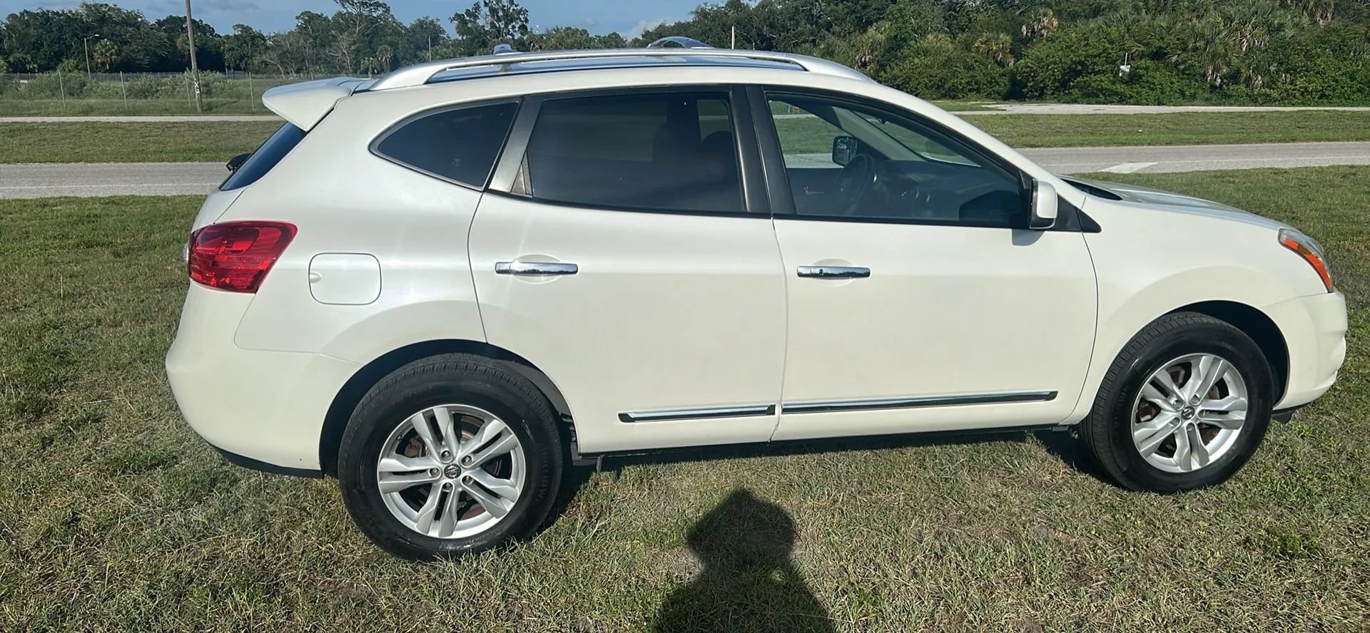 Used 2012 Nissan Rogue SV AWD/4WD image 8