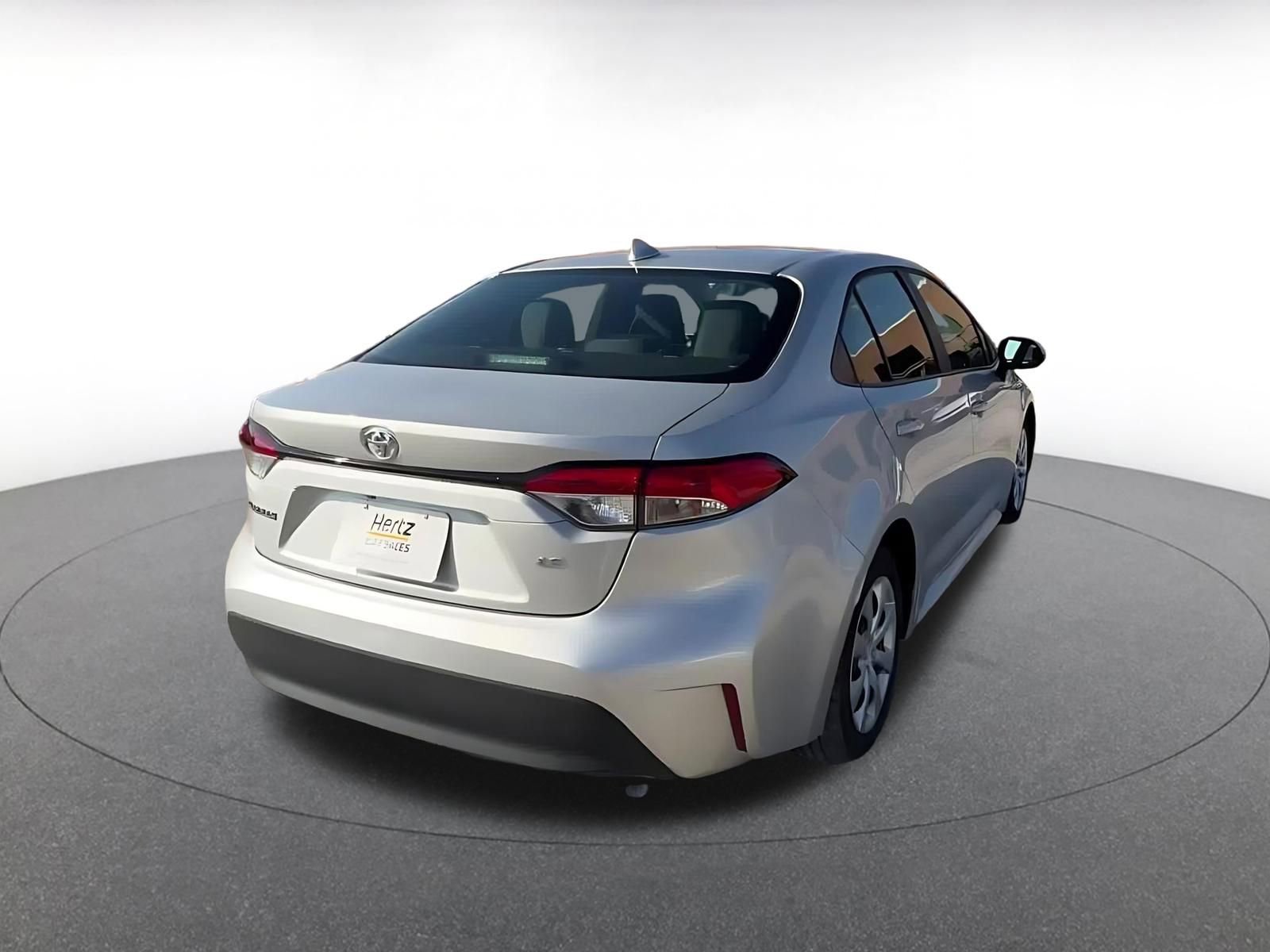 Used 2025 Toyota Corolla LE image 14