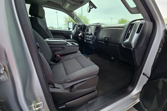 Used 2016 Chevrolet Silverado 2500 LT w/ LT Convenience Package AWD/4WD image 29