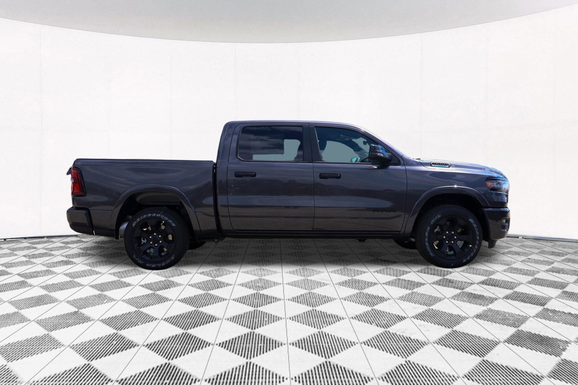 New 2026 RAM 1500 4x4 Crew Cab image 10