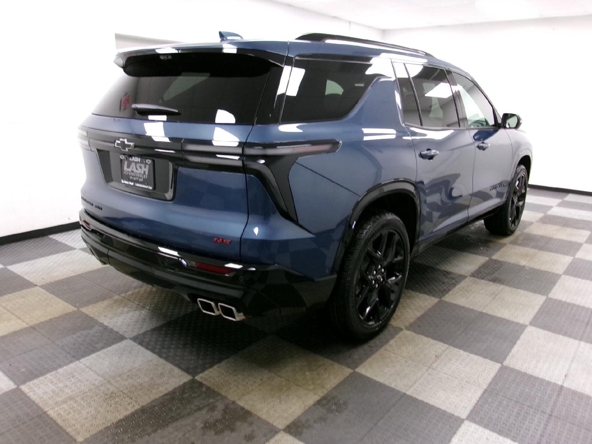 New 2026 Chevrolet Traverse RS w/ LPO, Floor Liner Package image 16