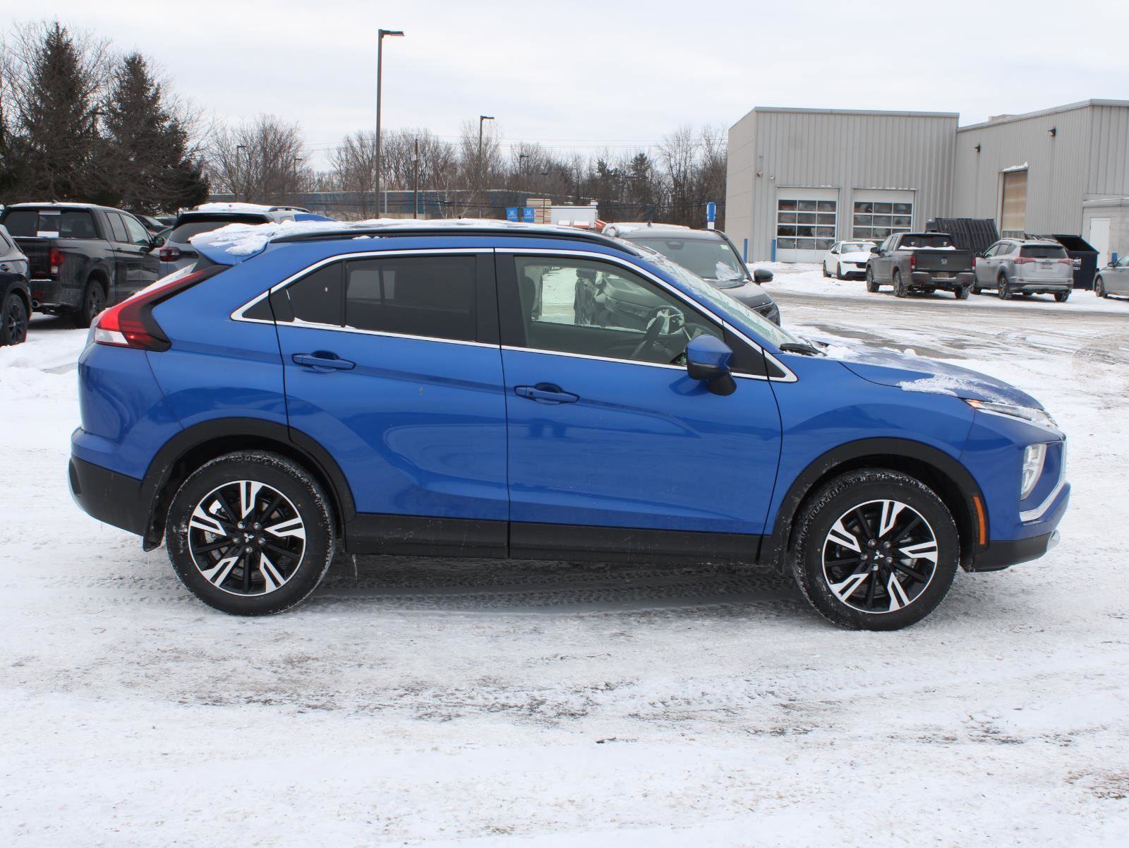 New 2026 Mitsubishi Eclipse Cross SE image 4