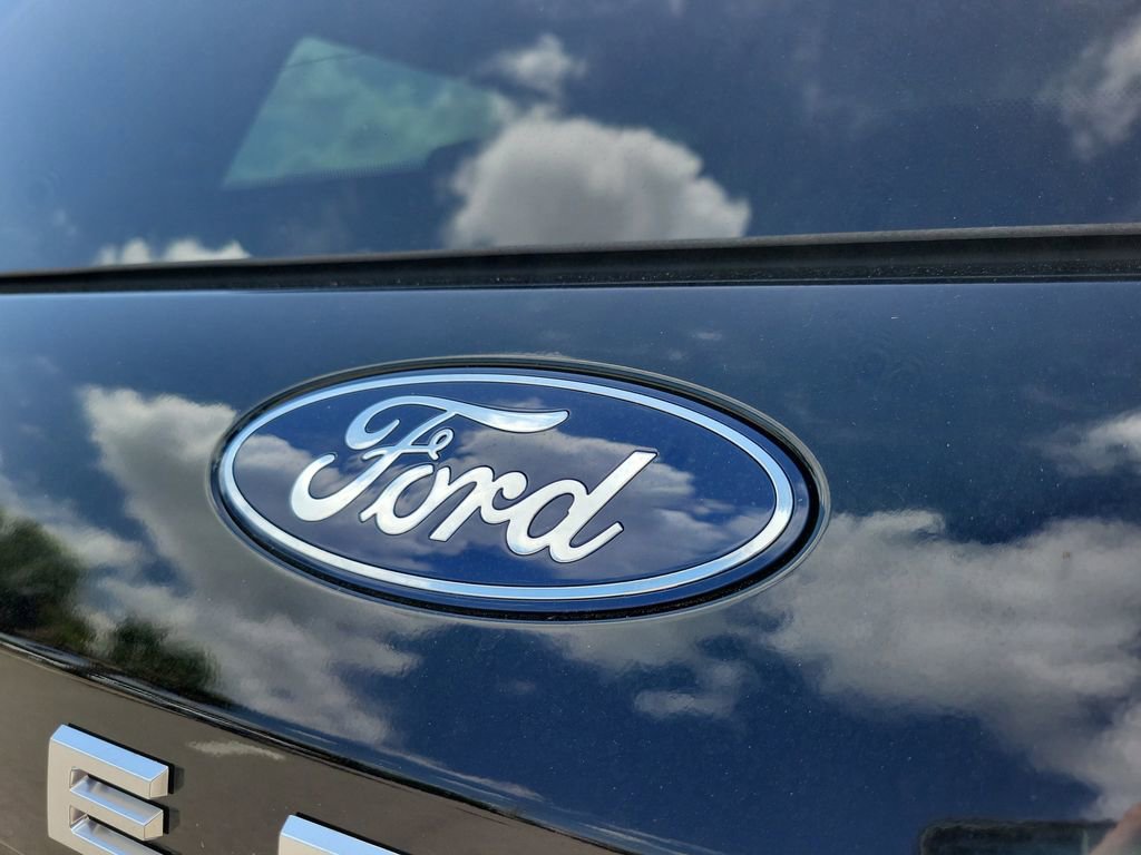 New 2026 Ford Expedition Active image 8