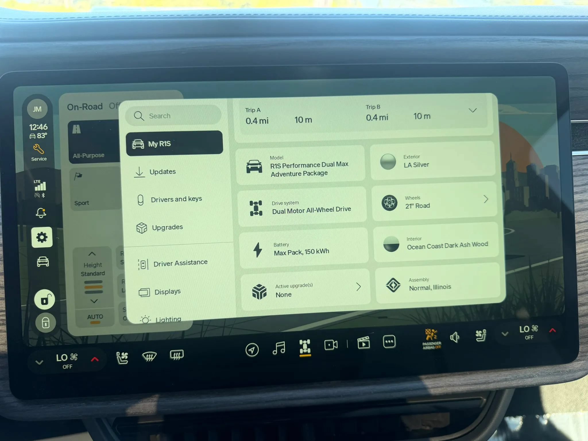 Used 2024 Rivian R1S Adventure Dual AWD/4WD image 26