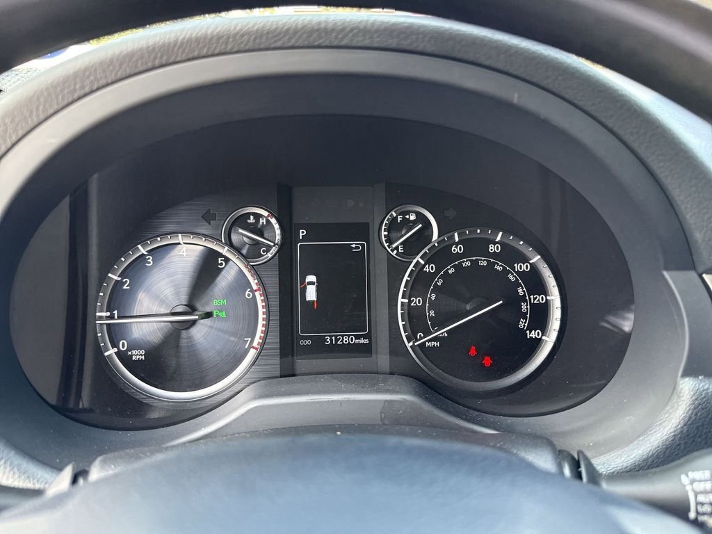Used 2023 Lexus GX 460 Premium w/ Premium Plus Package image 24