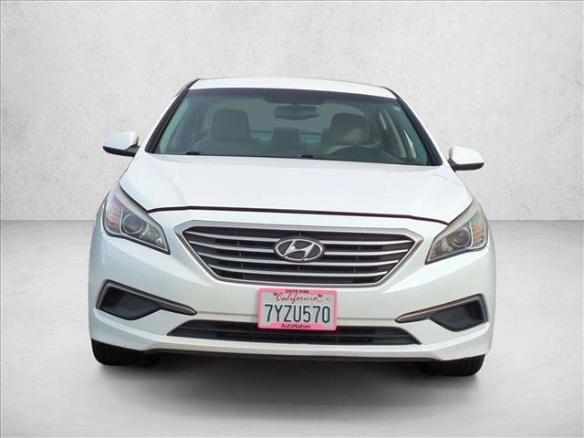 Used 2016 Hyundai Sonata SE image 2