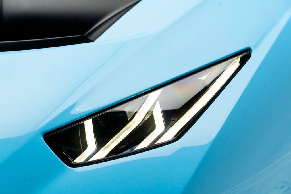 Used 2022 Lamborghini Huracan STO RWD image 57