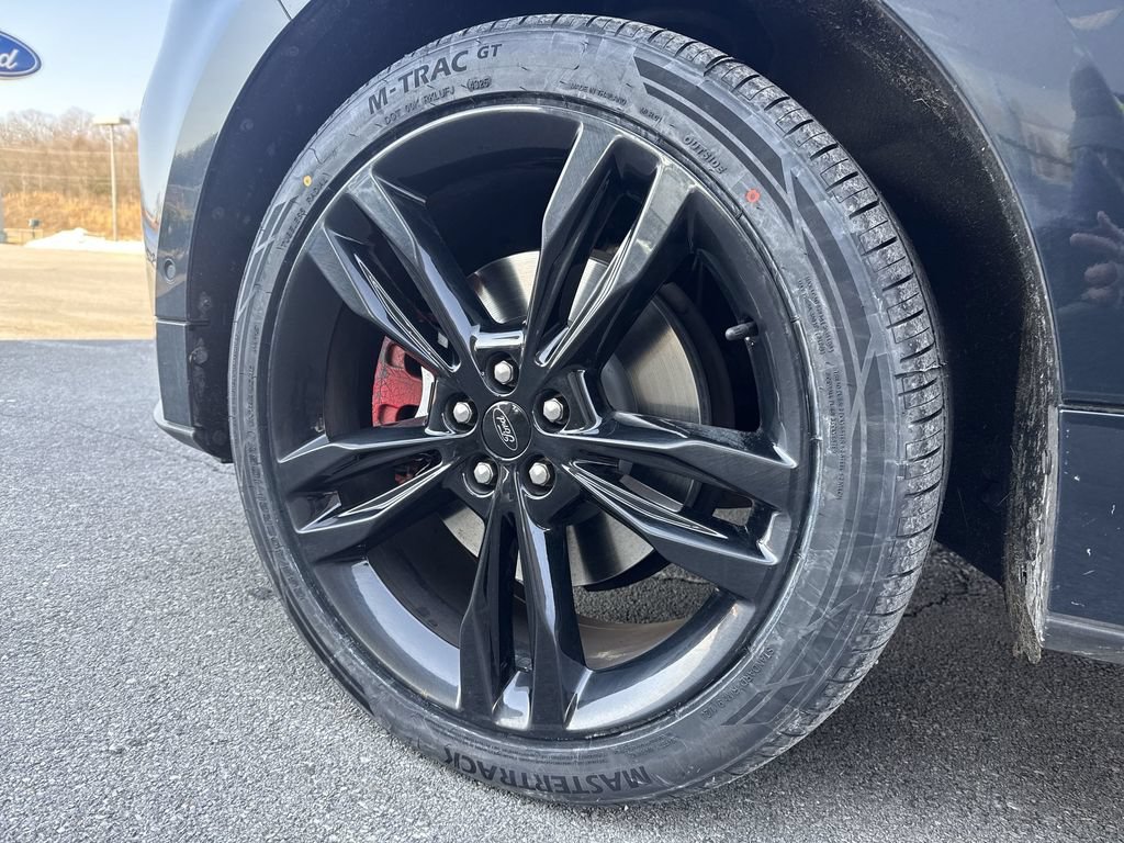 Used 2022 Ford Edge ST w/ Equipment Group 401A AWD/4WD image 8