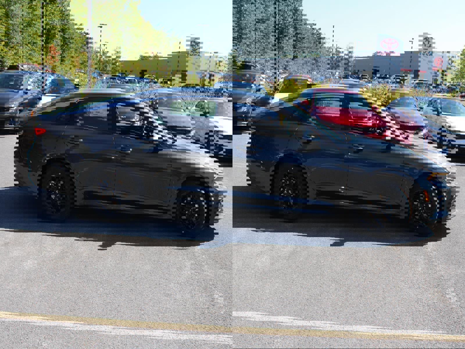 New 2025 Kia K5 LXS image 4