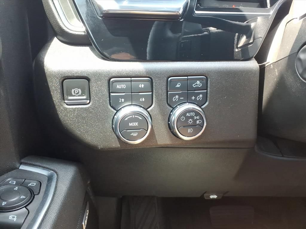 Used 2024 GMC Sierra 1500 SLT w/ SLT Premium Package AWD/4WD image 24
