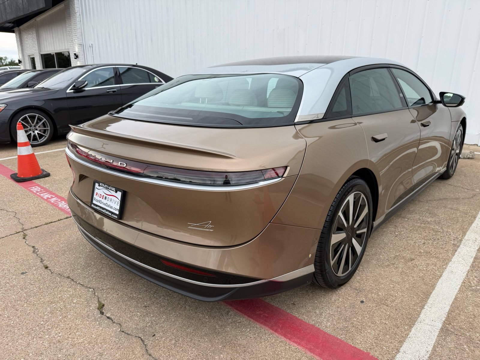 Used 2022 Lucid Air Dream Edition AWD/4WD image 5