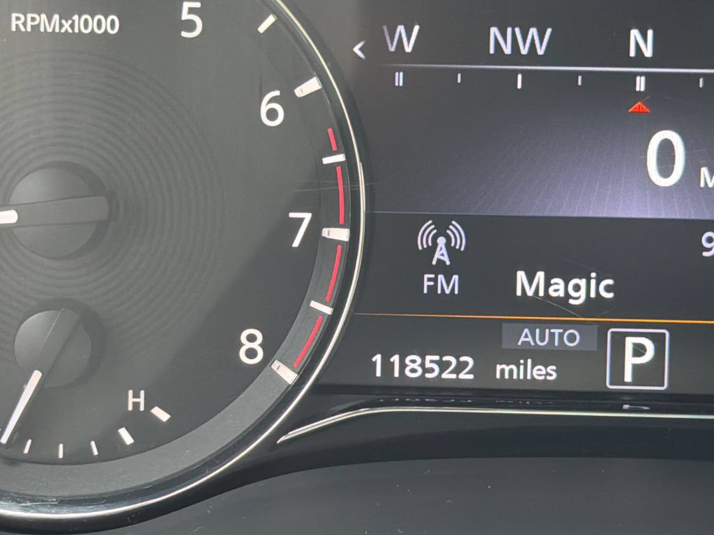 Used 2023 INFINITI QX80 Sensory w/ All-Season Package AWD/4WD image 4