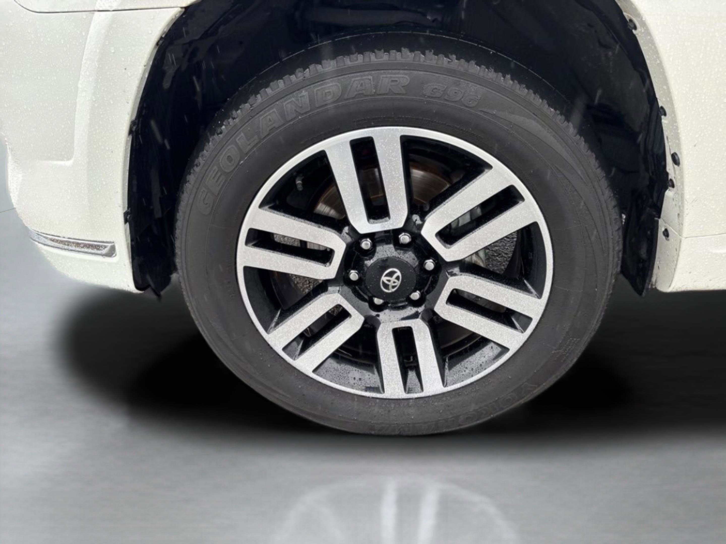 Used 2023 Toyota 4Runner Limited image 39