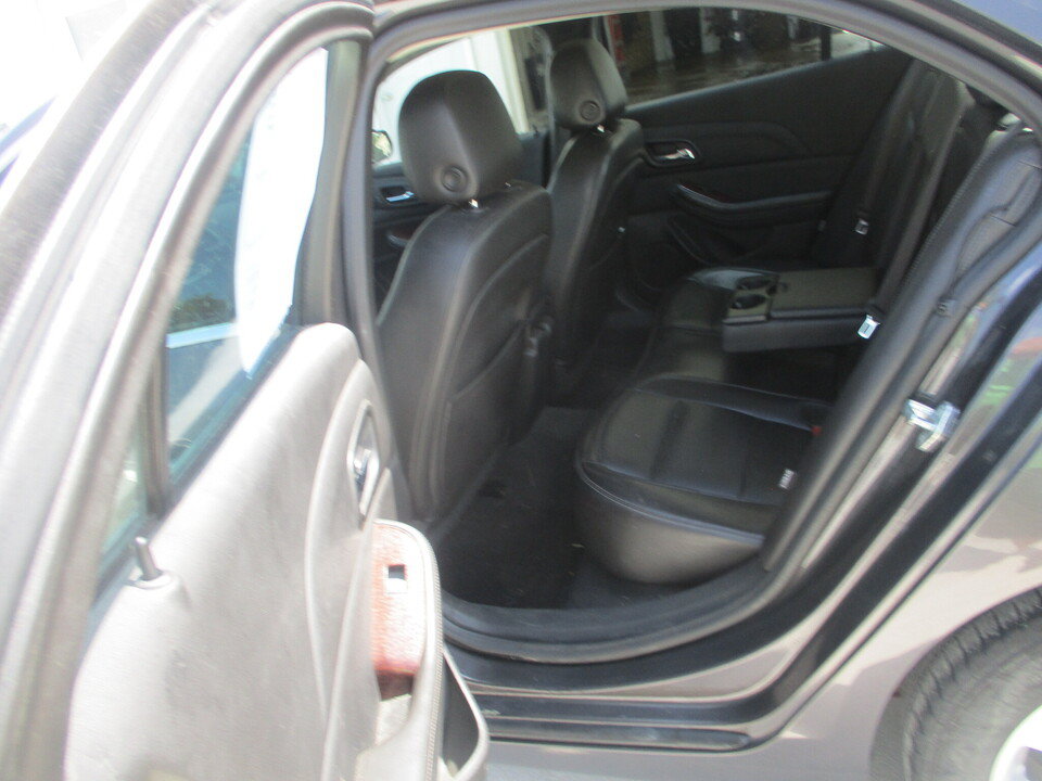 Used 2013 Chevrolet Malibu LTZ FWD image 8