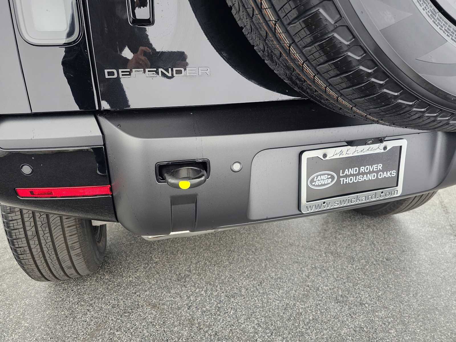 New 2026 Land Rover Defender 110 X-Dynamic SE image 13