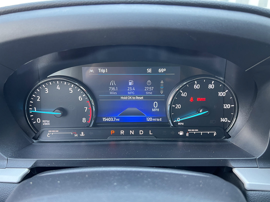 Used 2023 Ford Explorer XLT w/ Equipment Group 202A RWD image 17