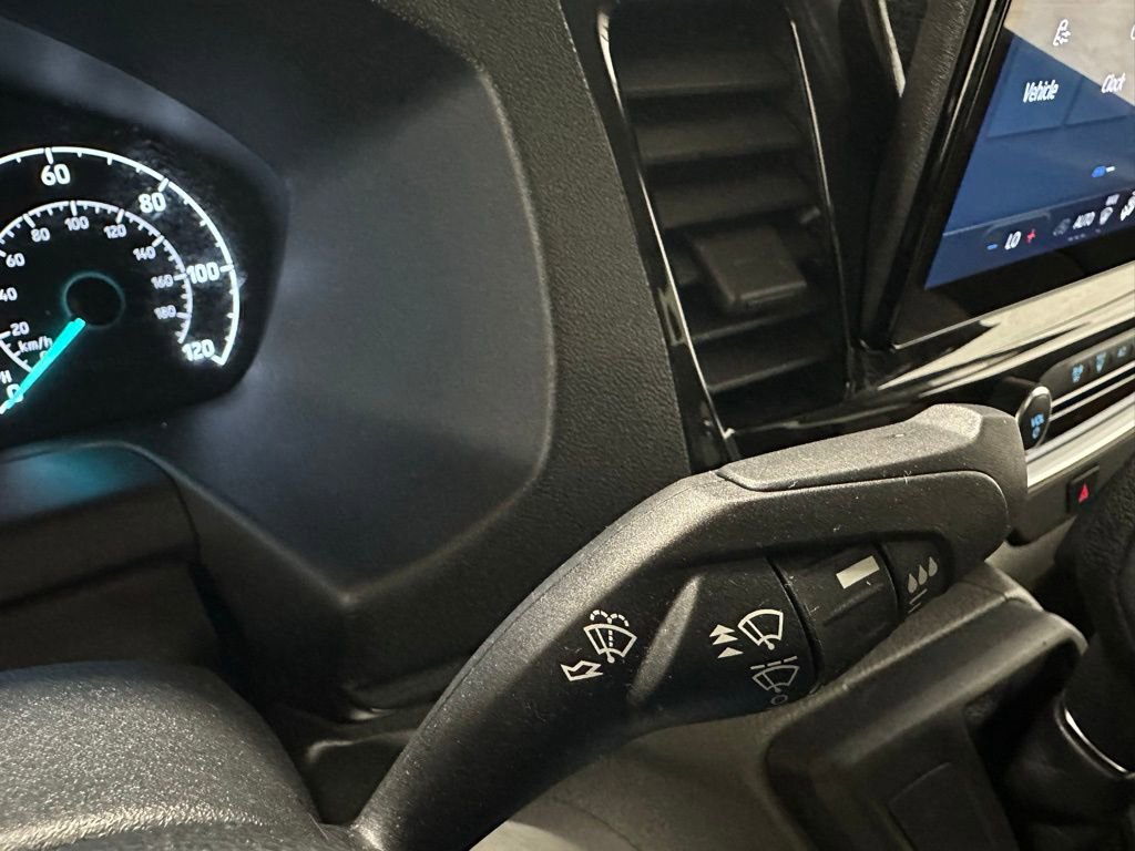 Used 2025 Ford Transit 350 XLT image 22