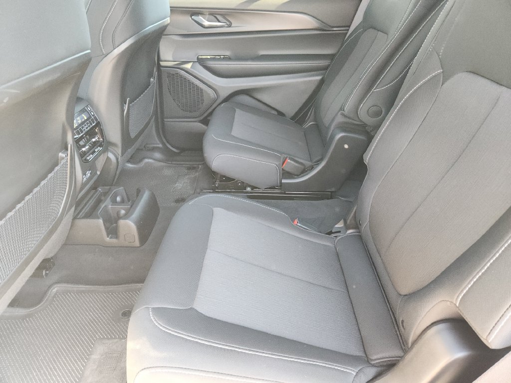 Used 2025 Jeep Grand Cherokee L Laredo RWD image 32