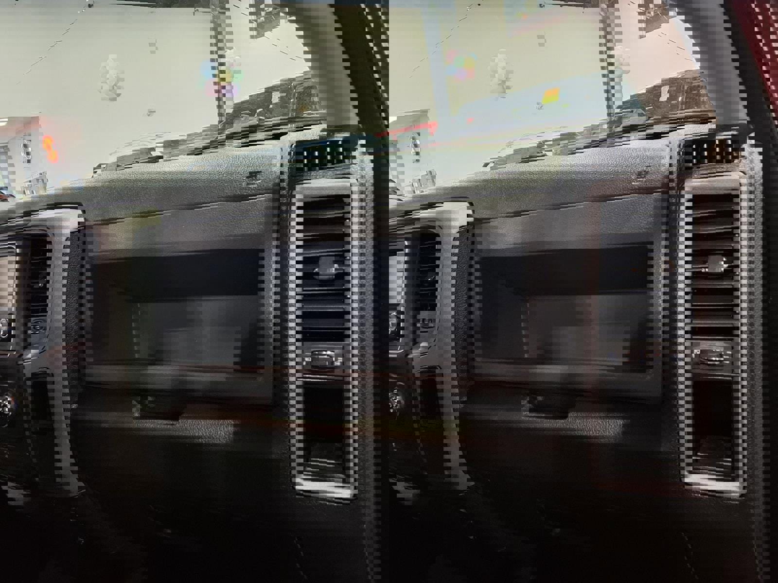 Used 2014 RAM 1500 Express AWD/4WD image 17