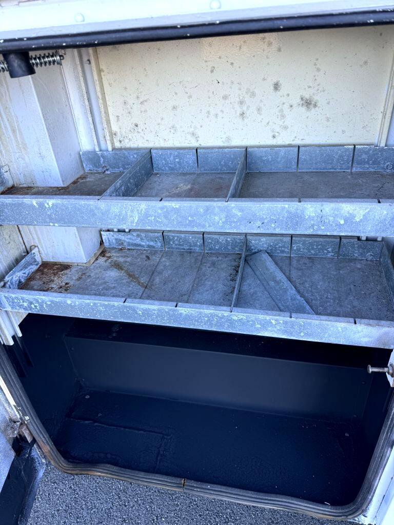 Used 2010 Ford E-350 and Econoline 350 Super Duty image 32