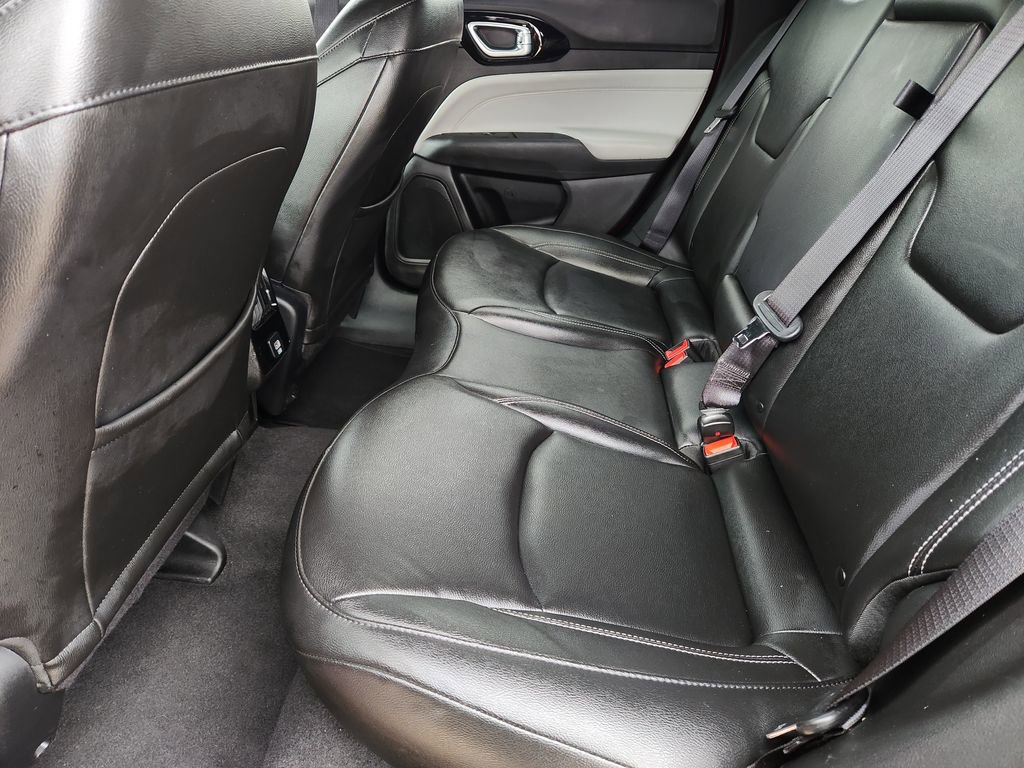 Used 2025 Jeep Compass Limited image 36