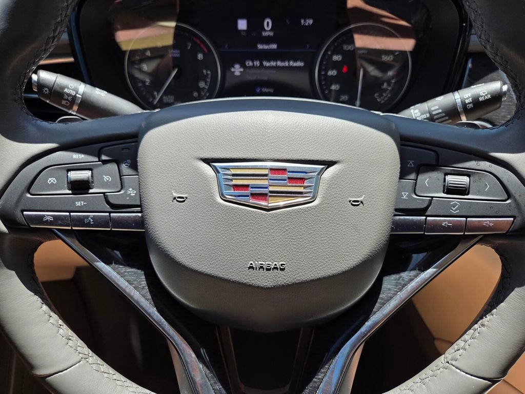 Used 2023 Cadillac XT6 Premium Luxury w/ Technology Package FWD image 35