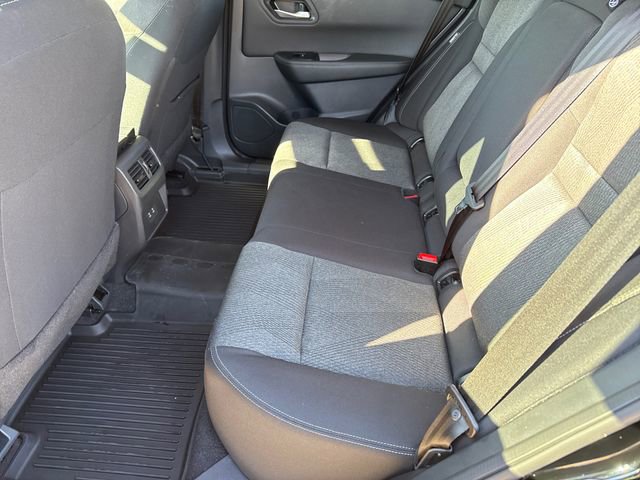 Certified 2025 Nissan Rogue SV image 17