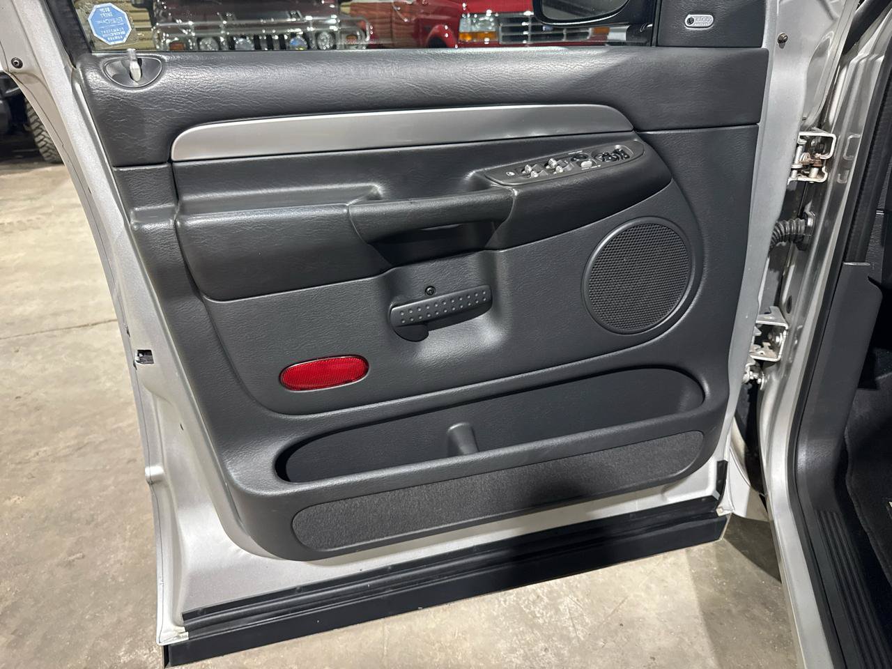 Used 2005 Dodge Ram 1500 Truck 2WD Quad Cab image 50