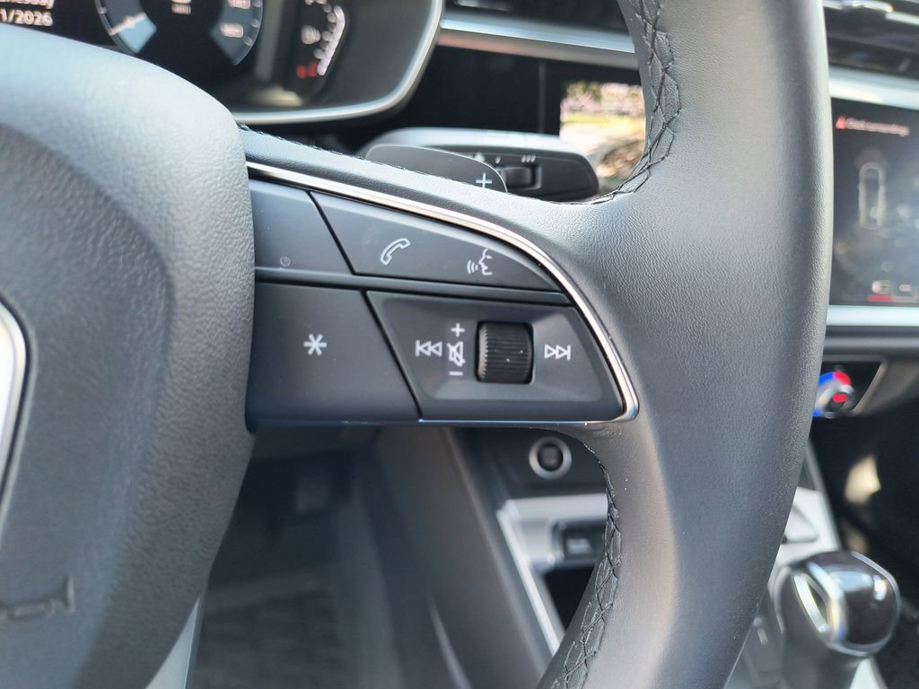 Used 2025 Audi Q3 2.0T Premium w/ Convenience Package image 24
