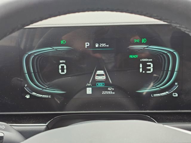 Certified 2023 Kia Niro EX Touring image 28