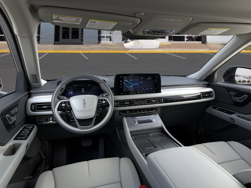 New 2026 Lincoln Aviator 2WD image 9