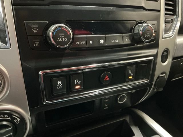 Used 2018 Nissan Titan PRO-4X image 22