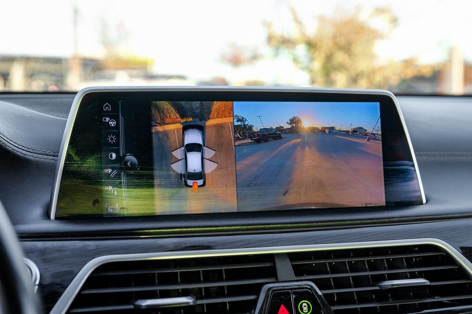 Used 2016 BMW 750i xDrive image 25