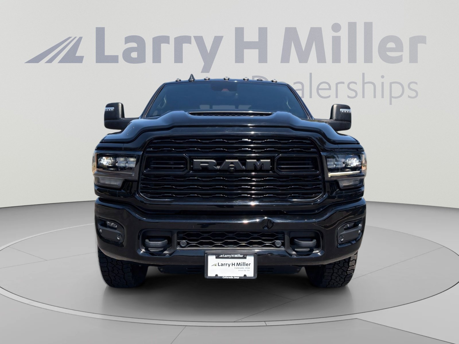 Used 2024 RAM 2500 Limited AWD/4WD image 8