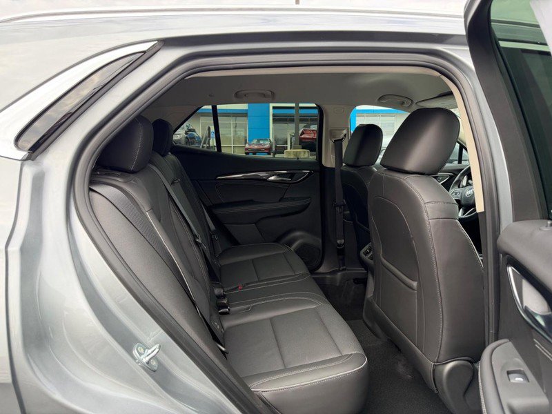 Used 2023 Buick Envision Essence image 10