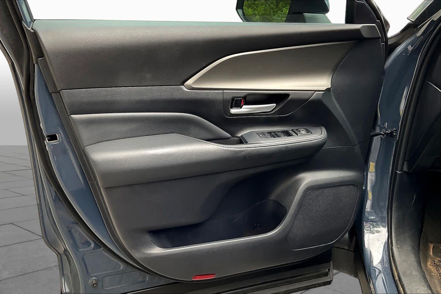 Used 2025 Toyota Grand Highlander AWD Hybrid image 19