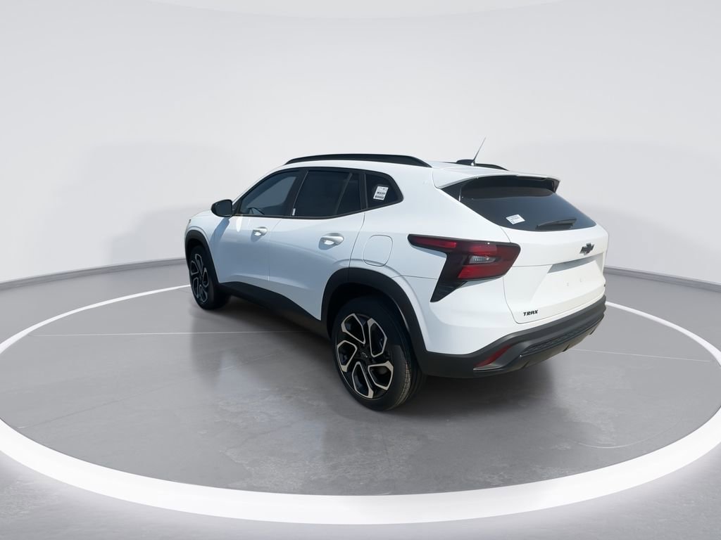 New 2026 Chevrolet Trax RS w/ Sunroof Package image 6