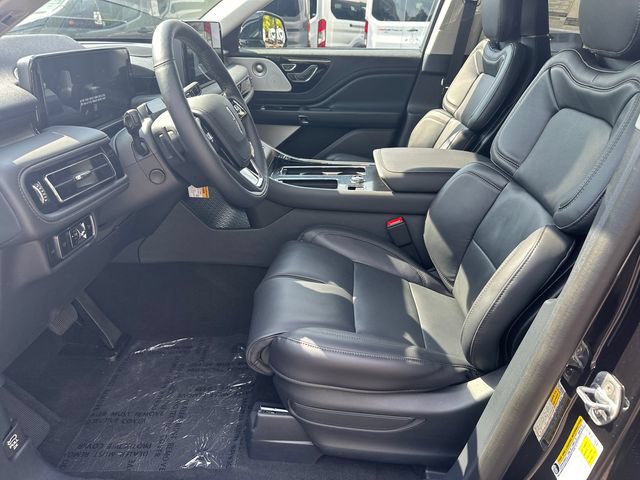 New 2026 Lincoln Aviator Reserve w/ Luxury Package RWD image 10