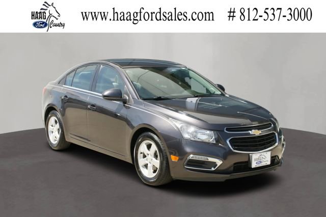 Used 2015 Chevrolet Cruze LT FWD image 1