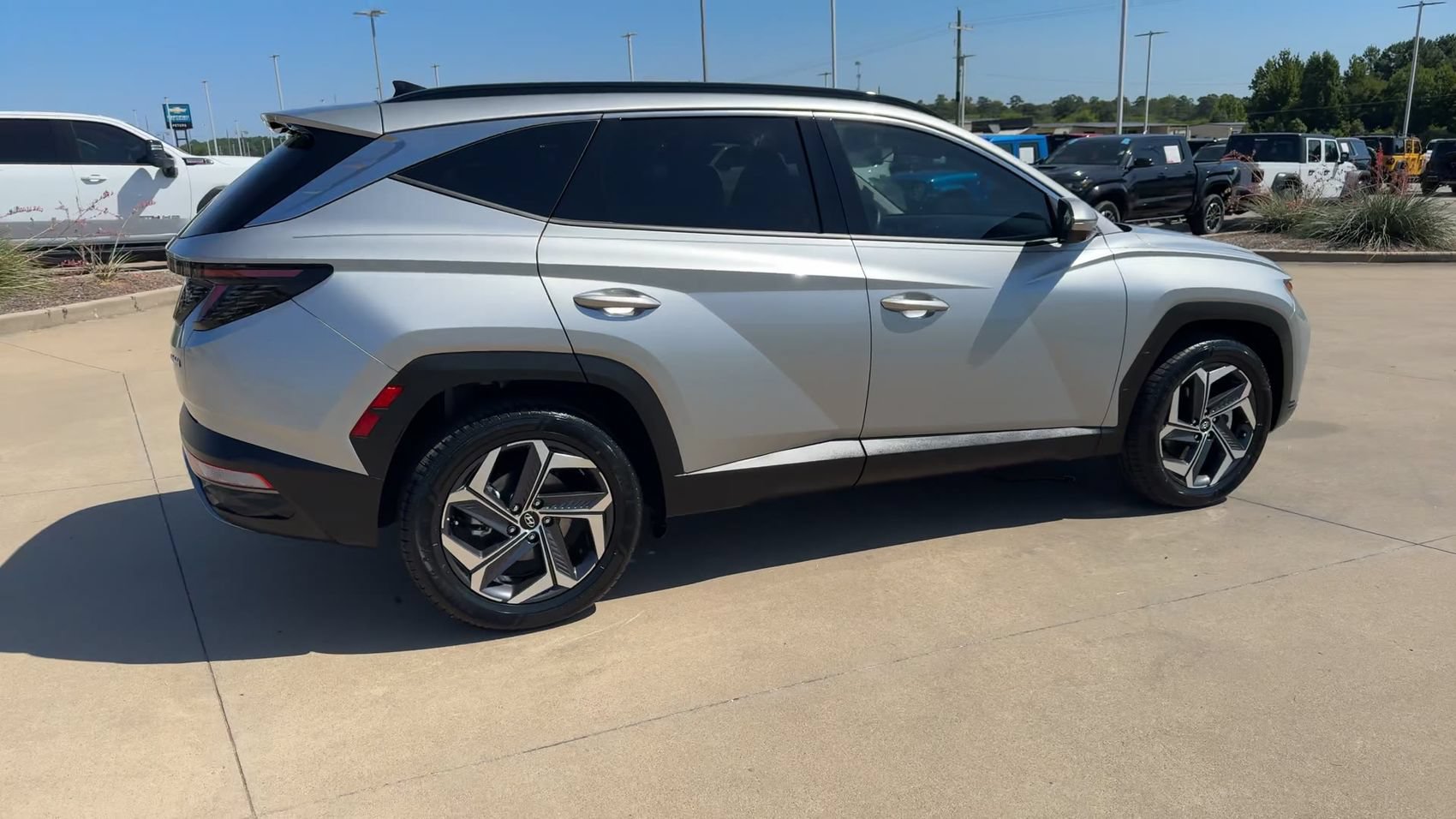 Used 2024 Hyundai Tucson Limited AWD/4WD image 8