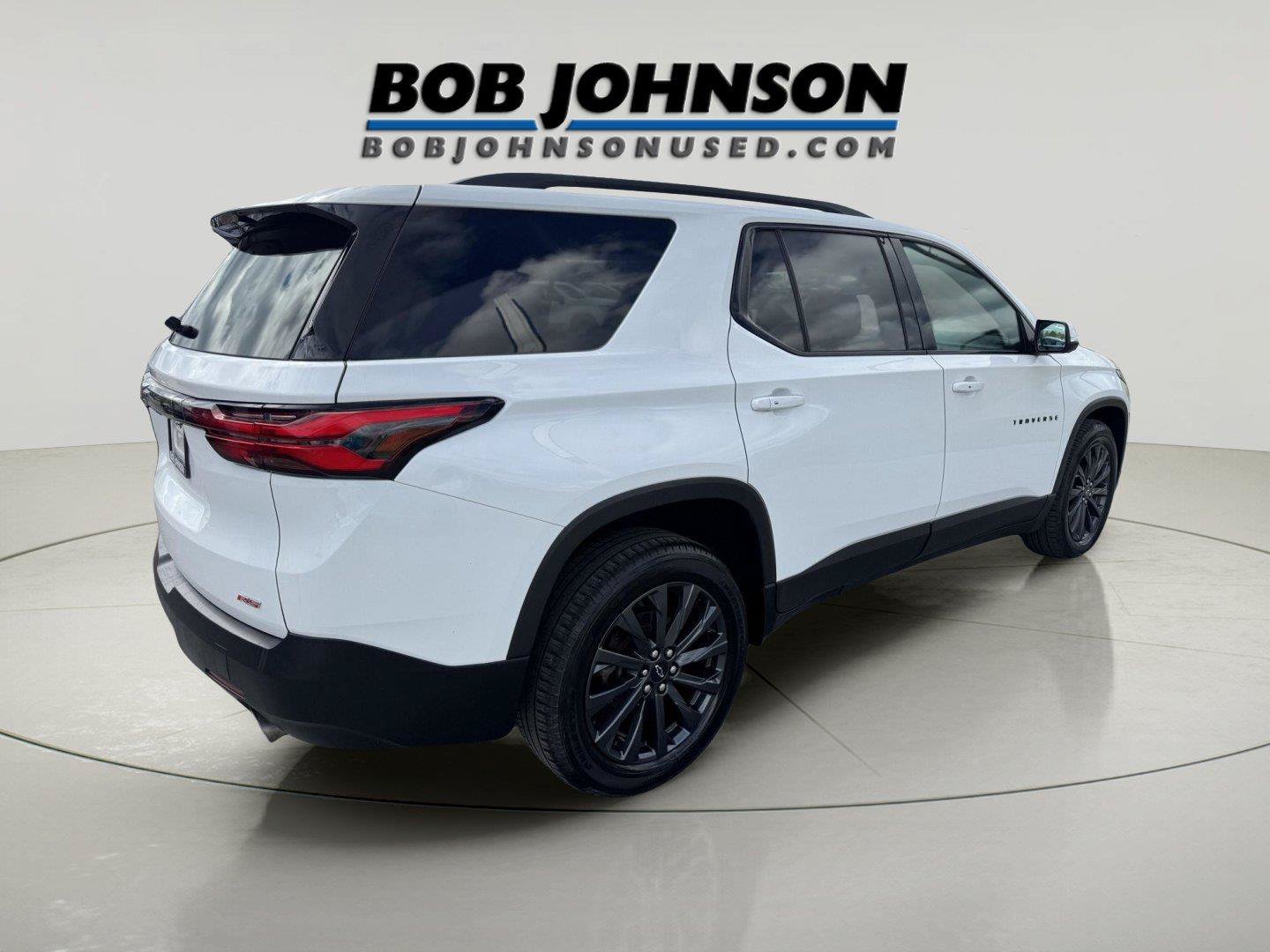 Used 2023 Chevrolet Traverse RS AWD/4WD image 3
