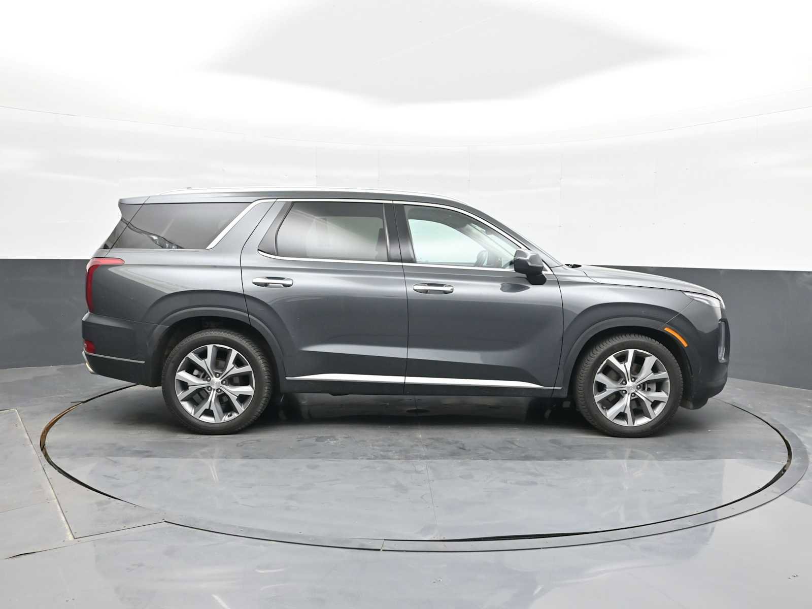 Used 2022 Hyundai Palisade SEL w/ Premium Package AWD/4WD image 9