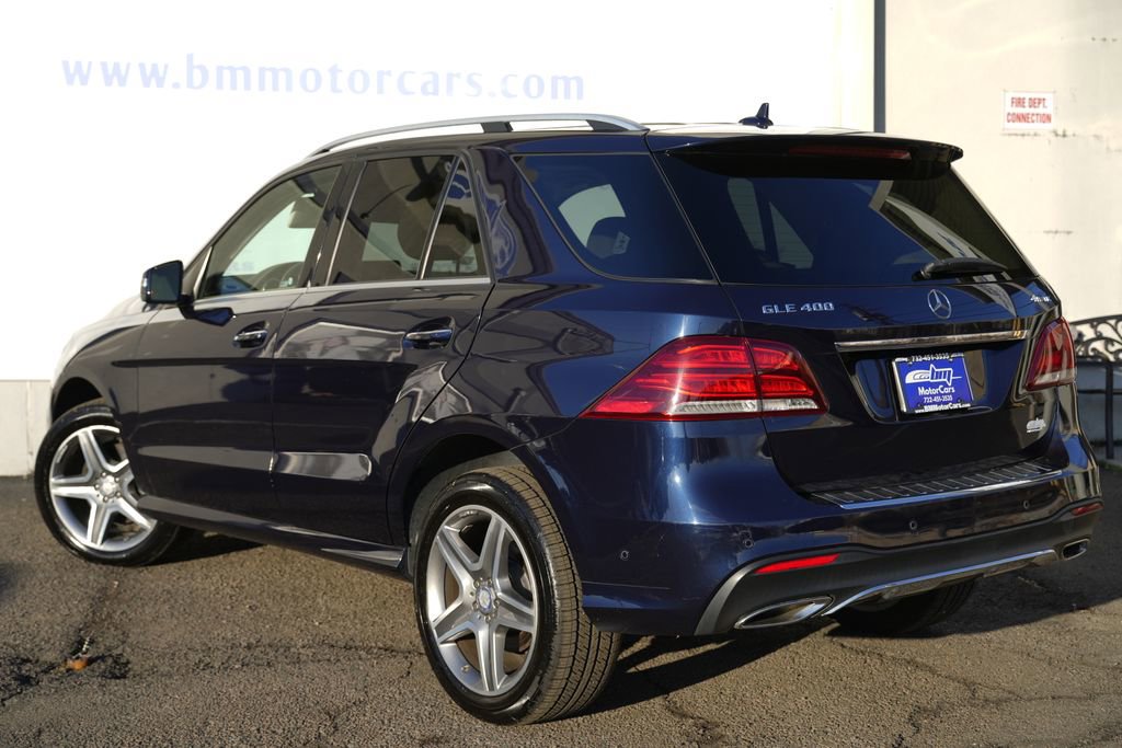 Used 2017 Mercedes-Benz GLE 400 4MATIC image 4