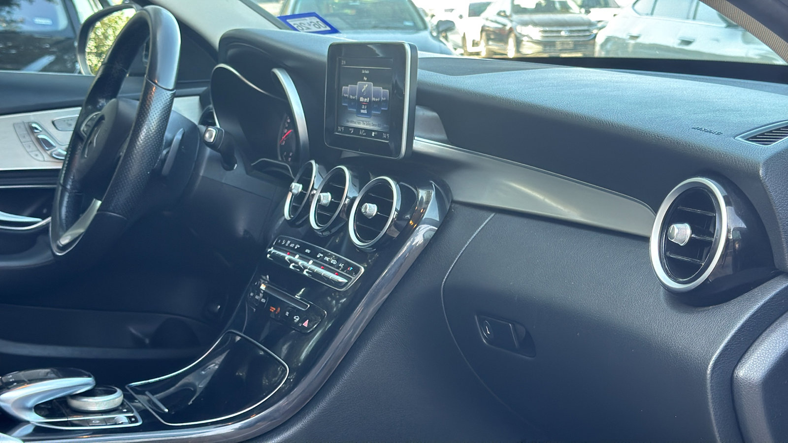 Used 2015 Mercedes-Benz C 300 Sedan image 28