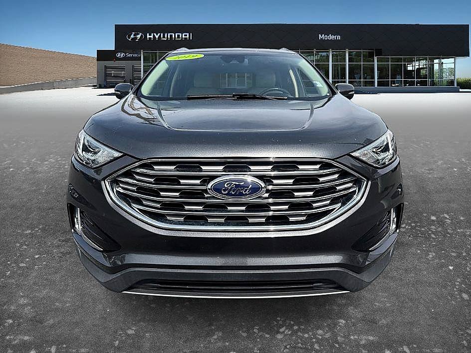 Used 2019 Ford Edge SEL w/ Equipment Group 201A FWD image 2